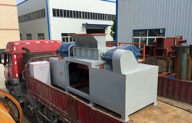 Cina Big opening port, high capacity double-roller shredder for steels, wooden pallets, rubbers, plastics, and food waste pemasok