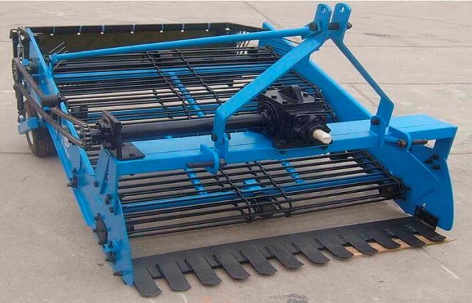 Sweet Potato Harvester Small Agriculture Machinery Walking Vibration Chain.